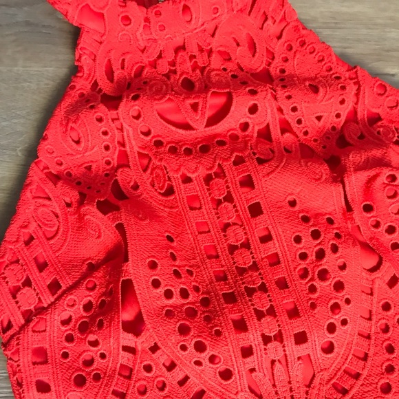 Red Tank - Picture 3 of 3